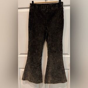 Easel Corduroy Pull On Jeans Women’s Size Small Black Acid Wash Flare Cowgirl